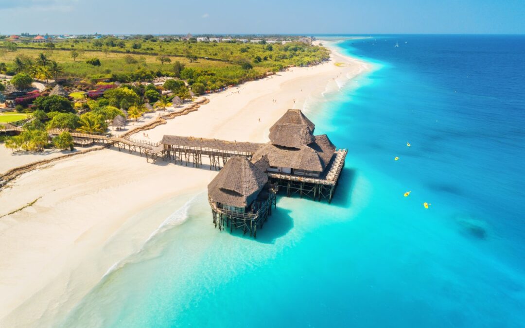 Zanzibar w porze deszczowej — czy warto lecieć taniej?
